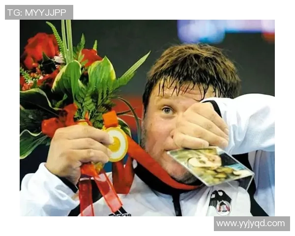 当足球场化作泪海那些令球星潸然泪下的感人瞬间