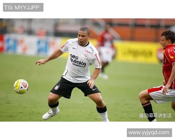 巴西足球队历届传奇球星名字盘点与辉煌成就回顾