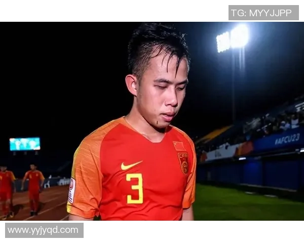 被球迷怒骂的男足球星是谁他为何陷入舆论风暴成焦点话题